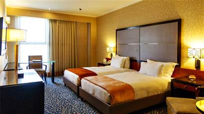 اتاق دو تخته تویین هتل اسپیناس تهران اتاق دو تخته تویین هتل اسپیناس تهران